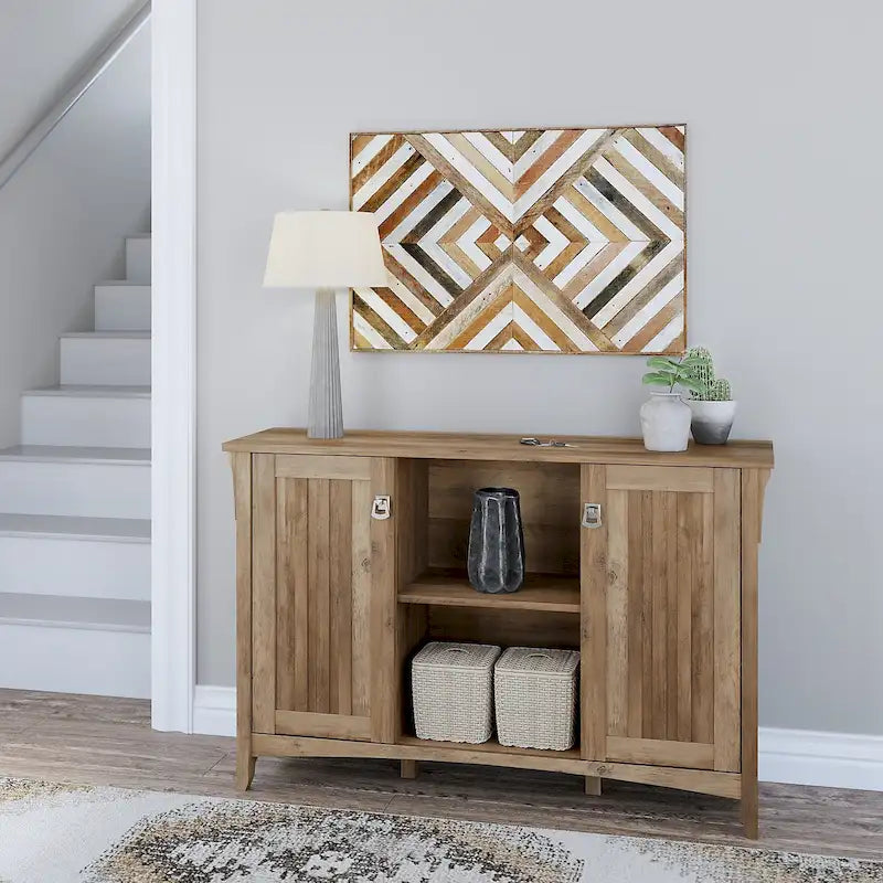 Meuble de rangement rustique en bois avec portes et étagères ouvertes, couleur bois flotté