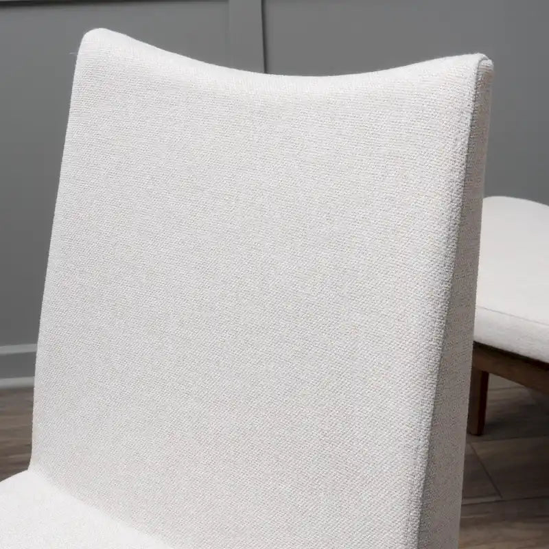 Chaise de salle à manger tapissée en tissu de style milieu du siècle avec pieds en bois massif