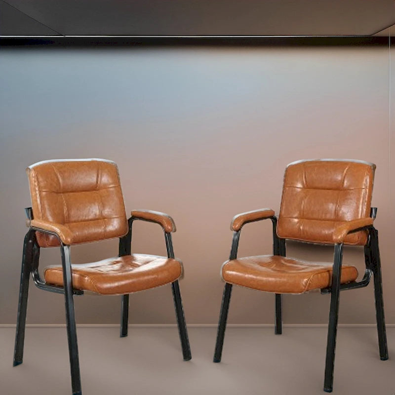 Chaise de bureau en similicuir rembourrée avec accoudoirs et structure métallique