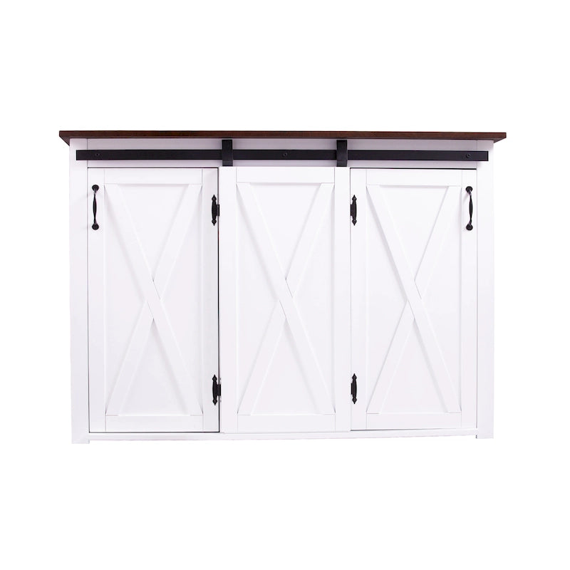 Îlot de cuisine de ferme blanc avec plateau en bois foncé et portes de grange