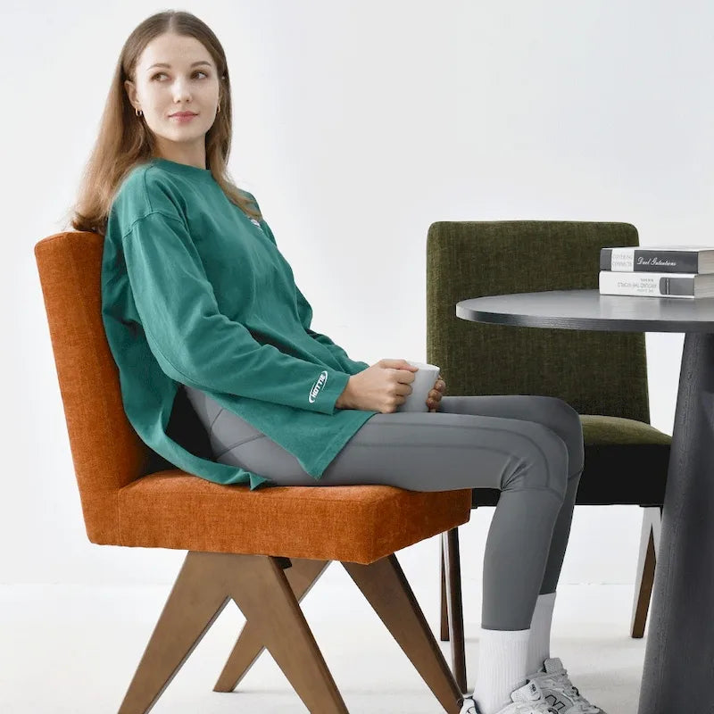 Chaise de salle à manger Parson rembourrée style Mid-Century avec pieds en bois massif